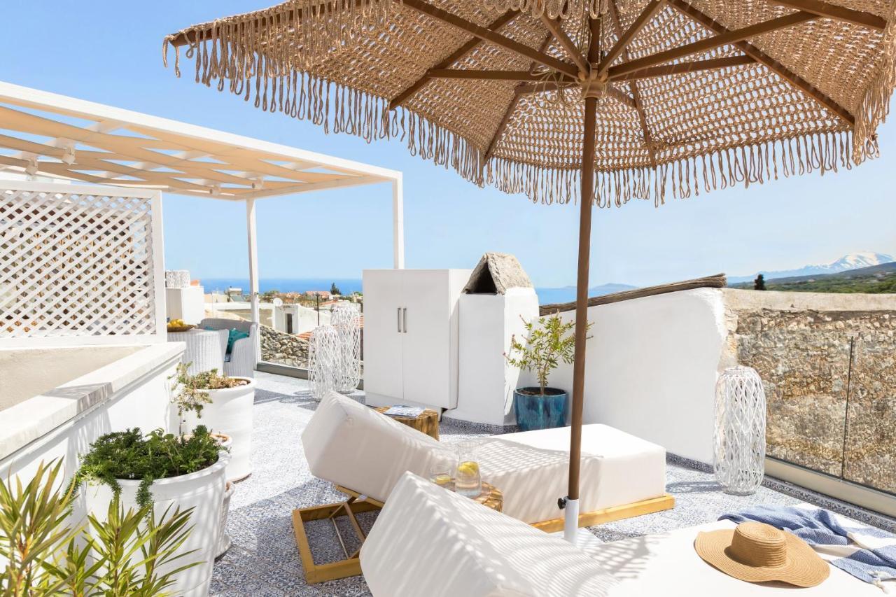 Stema Luxury Escape, Rooftop Jacuzzi & Panoramic Views Atsipopoulo ภายนอก รูปภาพ